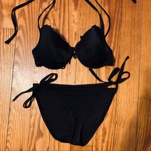 Victoria’s Secret bikini